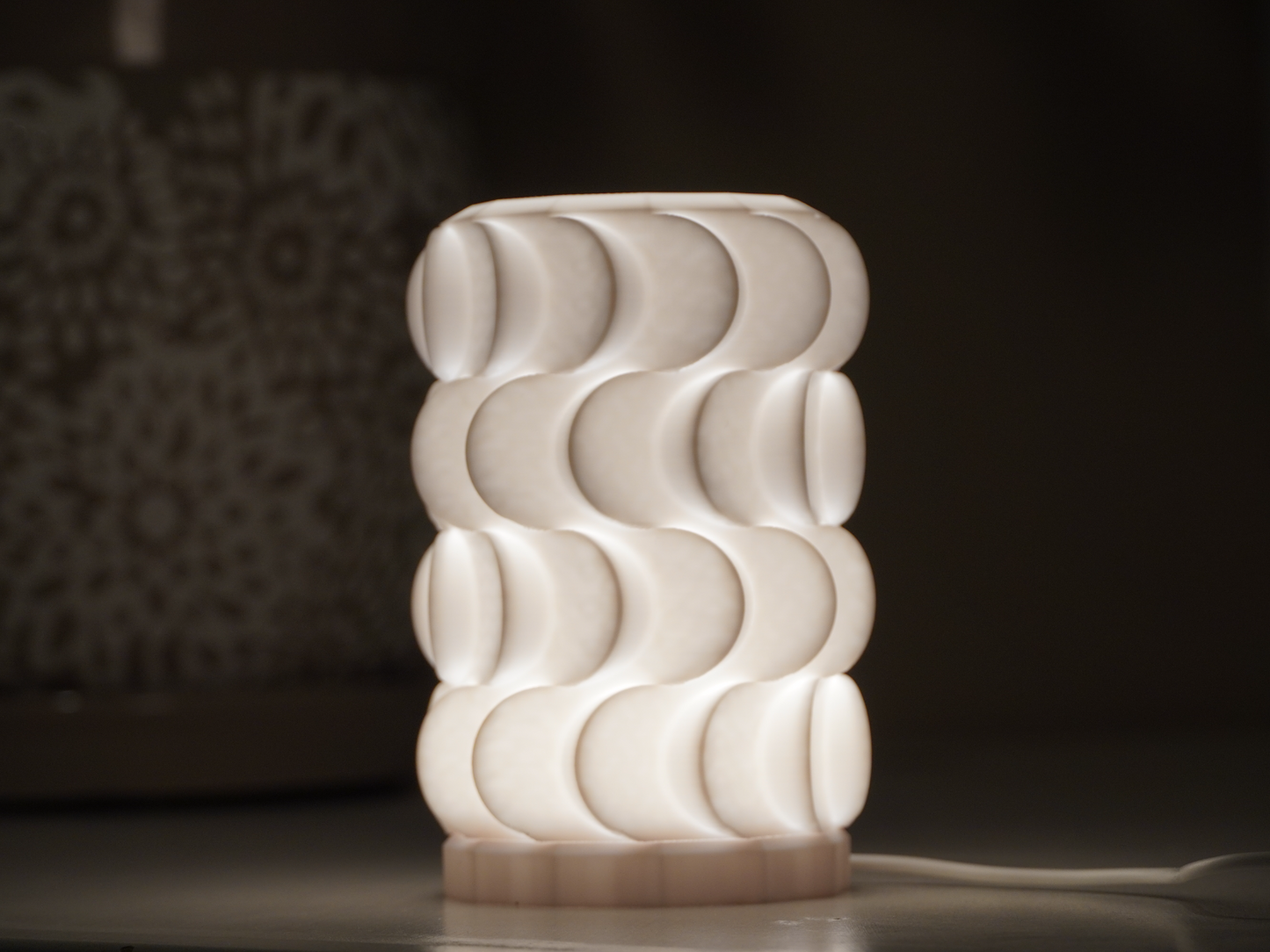 THE WAVED LAMP